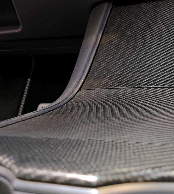 AMPTech® Tesla Model 3 Carbon Mittelkonsole